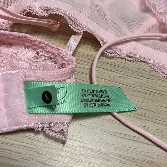 Honeydew Camellia Lace Bralette in Pink - Picture 5 of 6